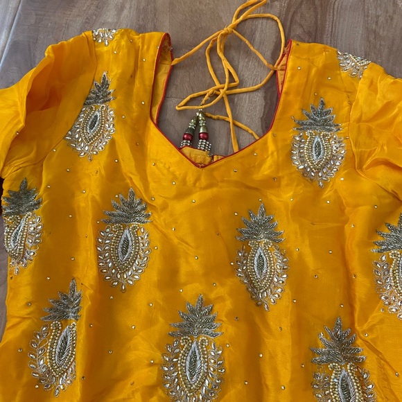 Three Piece Indian Mustard Yellow Folkari Jago Suit - Picture 4 of 11